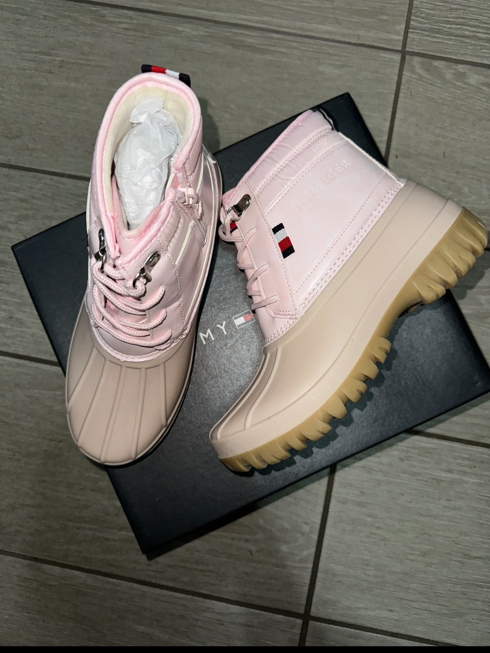 Tommy Hilfiger Pink Lace-Up Kids Duck Boots Size 5